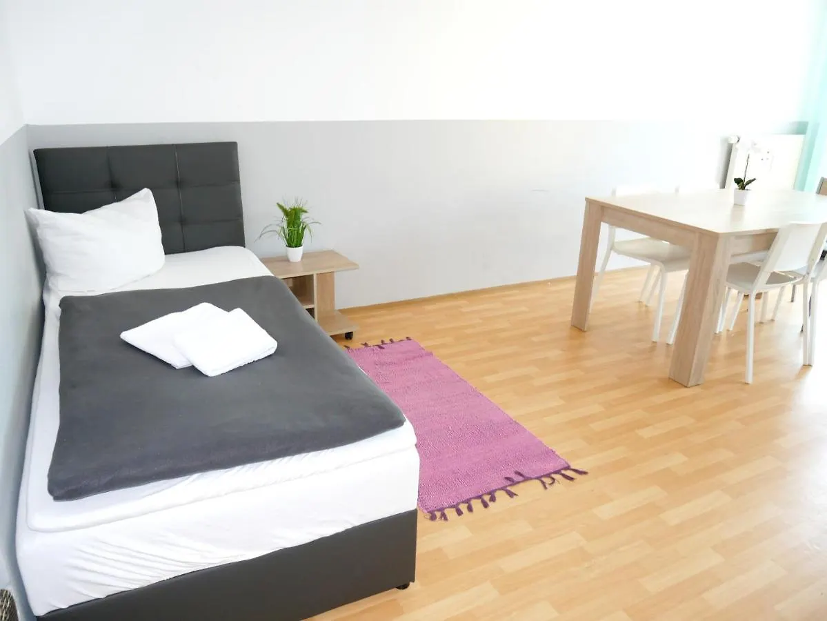 Sunnyhome Monteurwohnungen Und Apartments In Schwandorf  Schwandorf in Bayern